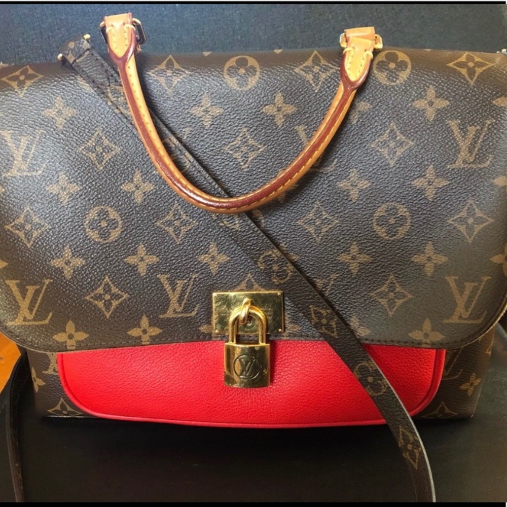 Louis Vuitton Purse (100% Authentic)